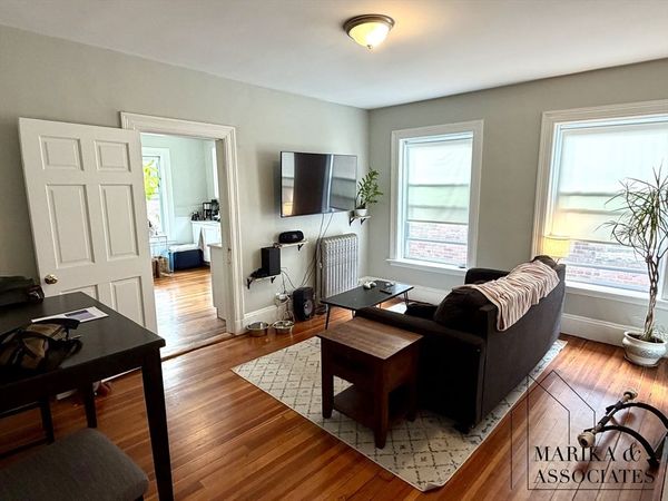 108 Winthrop Road, Unit 6, Brookline, MA 02445