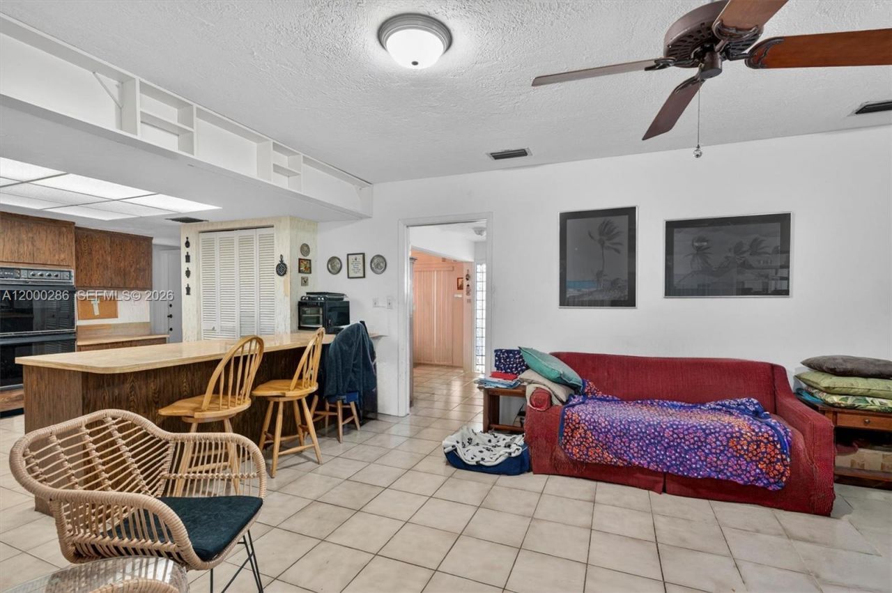 7009 SW 66th Ave , South Miami, FL 33143 Photo