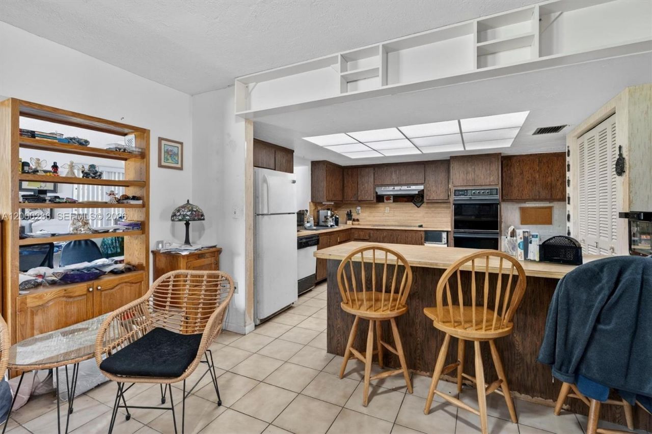 7009 SW 66th Ave , South Miami, FL 33143 Photo