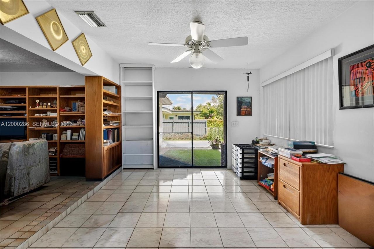 7009 SW 66th Ave , South Miami, FL 33143 Photo