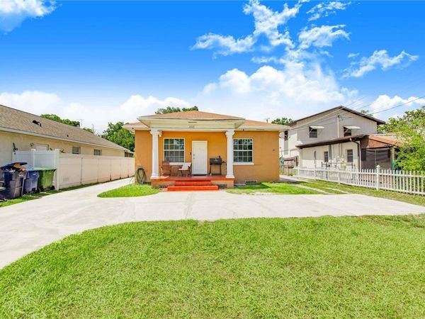 3321 W WOODLAWN AVENUE , TAMPA, FL 33607