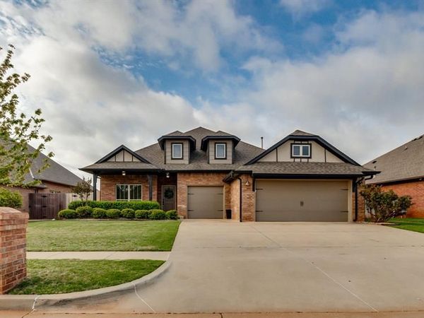 10828 NW 32nd Terrace, Yukon, OK 73099