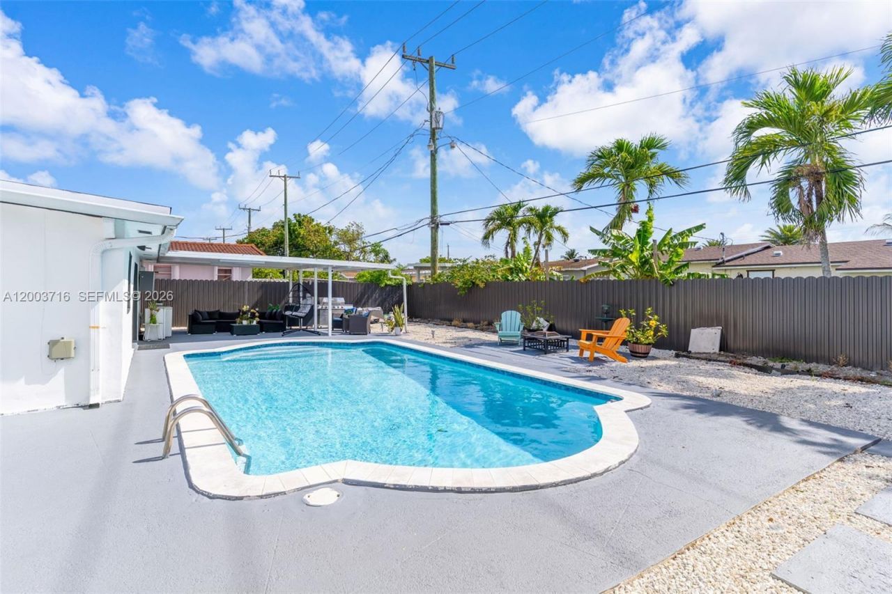 4211 W 8th Ave , Hialeah, FL 33012 Photo