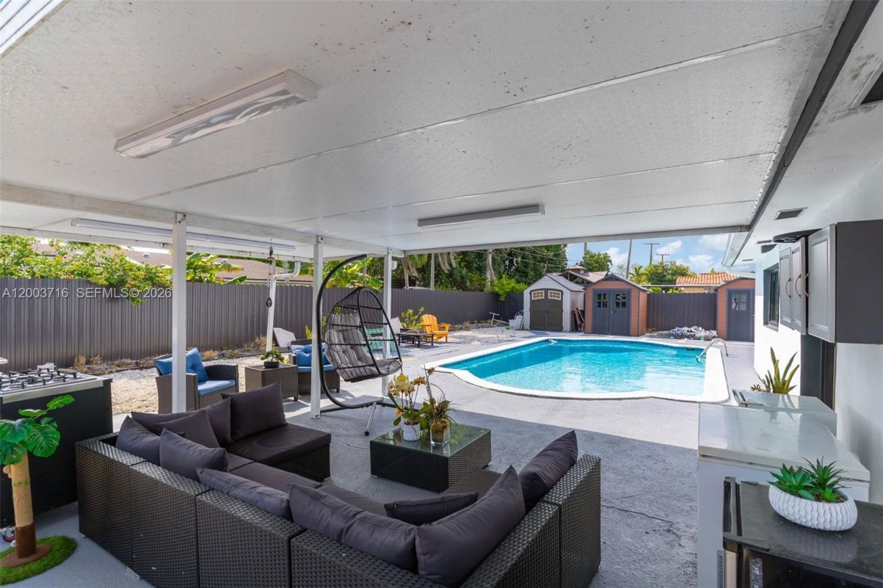 4211 W 8th Ave , Hialeah, FL 33012 Photo