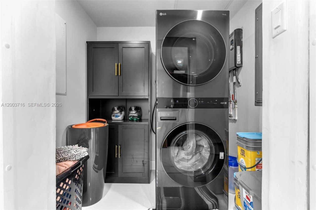 4211 W 8th Ave , Hialeah, FL 33012 Photo