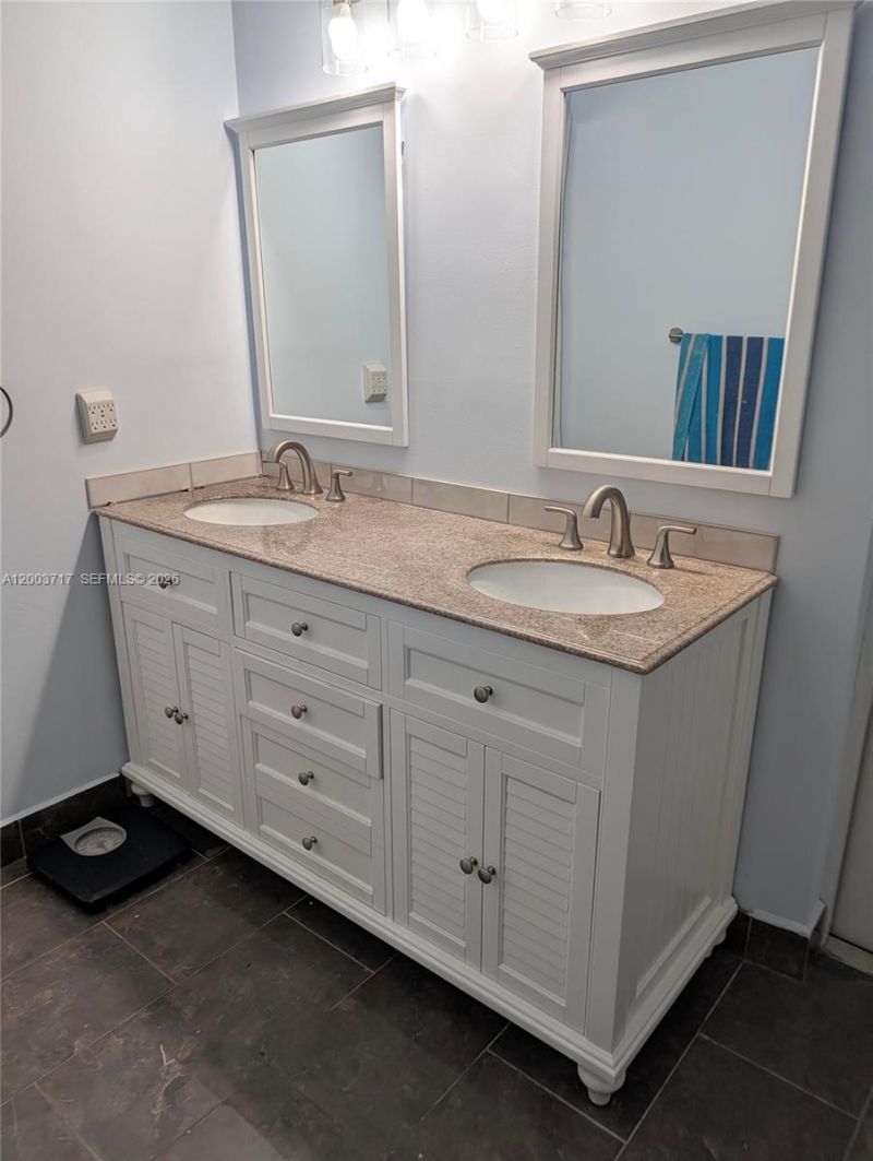 8176 Pine Cir , Tamarac, FL 33321 Photo