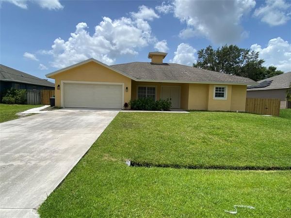 120 SW Grimaldo Terrace, Port St. Lucie, FL 34984