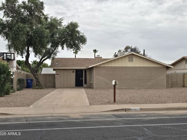 3339 W CHOLLA Street, Phoenix, AZ 85029
