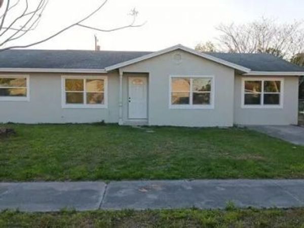 107 Bedford Drive, Fort Pierce, FL 34946
