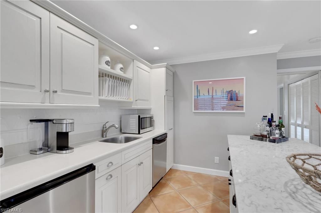 638 7th Ave S, Unit B638, Naples, FL 34102 Photo