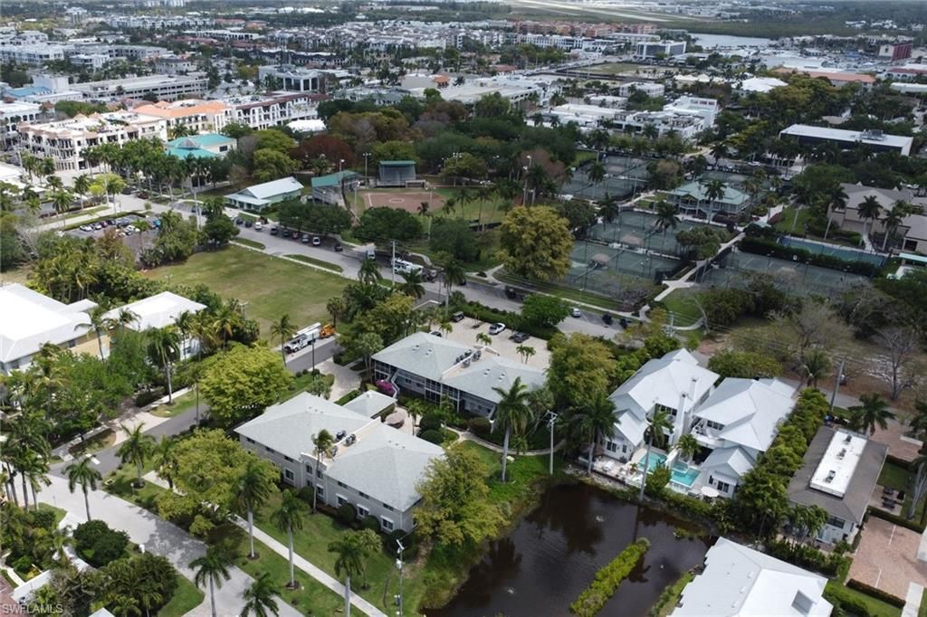 638 7th Ave S, Unit B638, Naples, FL 34102 Photo