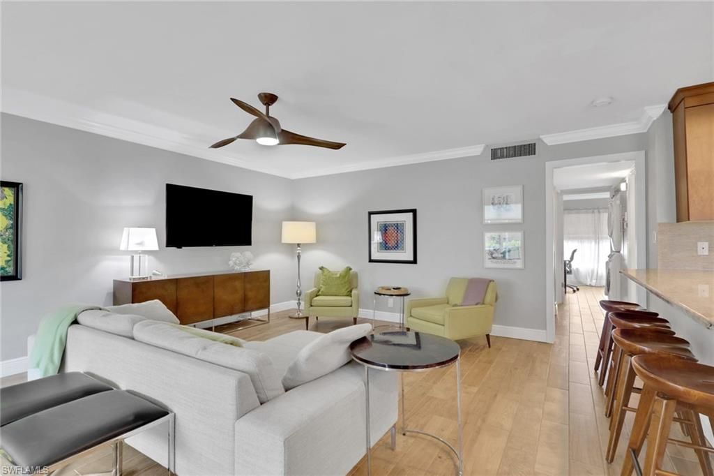 638 7th Ave S, Unit B638, Naples, FL 34102 Photo