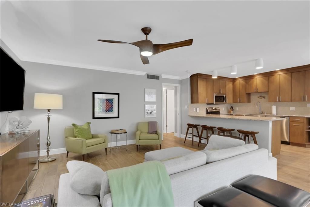 638 7th Ave S, Unit B638, Naples, FL 34102 Photo