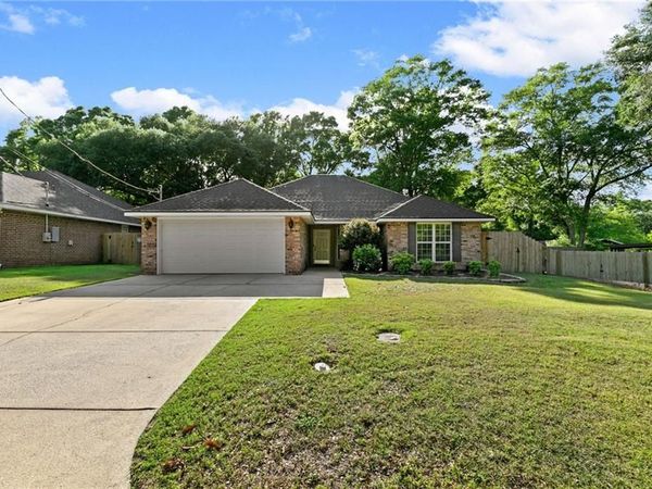9 Cosgrove Drive, Mobile, AL 36608