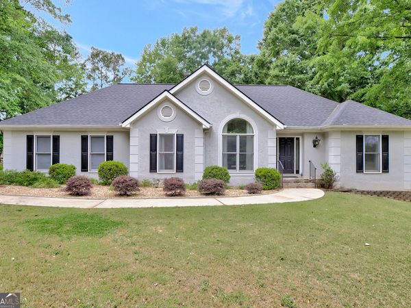 37 Inland Circle, Newnan, GA 30263