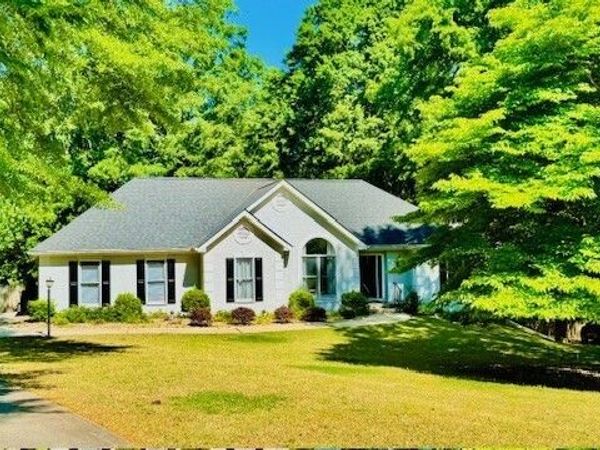 37 Inland Circle, Newnan, GA 30263