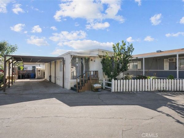 18540 Soledad Canyon Road , Unit 34, Canyon Country, CA 91351