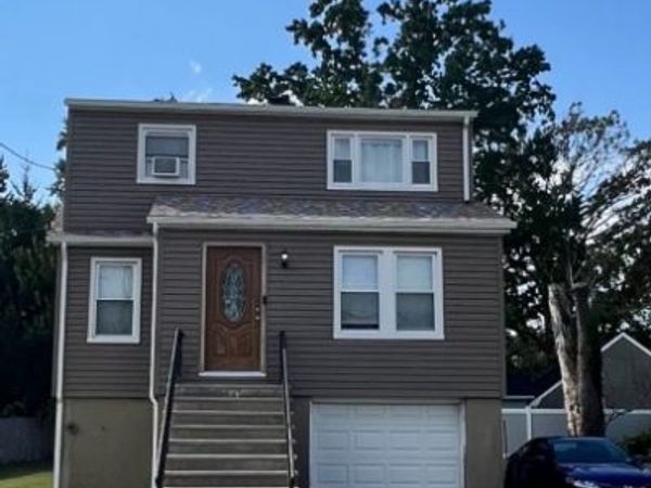 61 Christina St, Little Ferry, NJ 07643