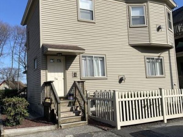 74 Lakewood, Unit 2R, Worcester, MA 01603