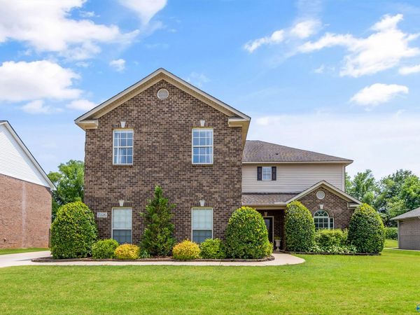 7526 Parktrace Lane, Owens Cross Roads, AL 35763