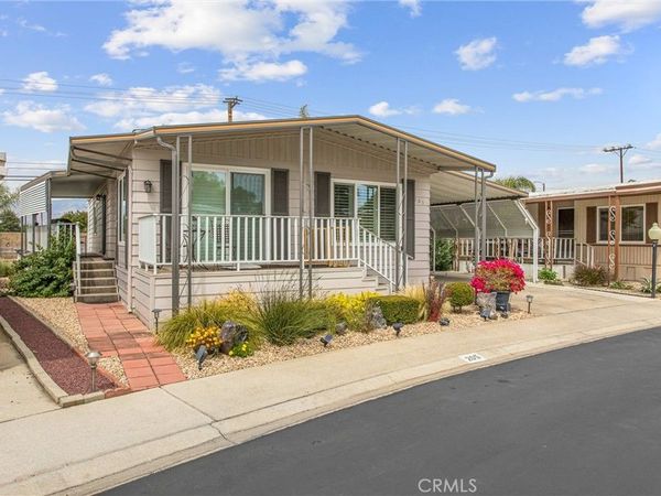 626 N Dearborn , Unit 205, Redlands, CA 92374