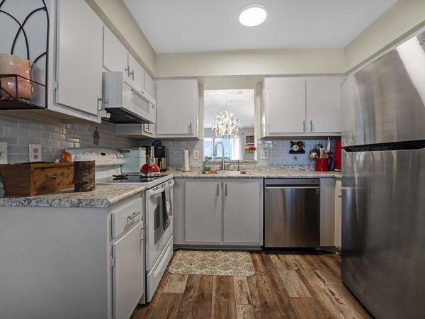 6936 Huntington Lane, Unit 204, Delray Beach, FL 33446