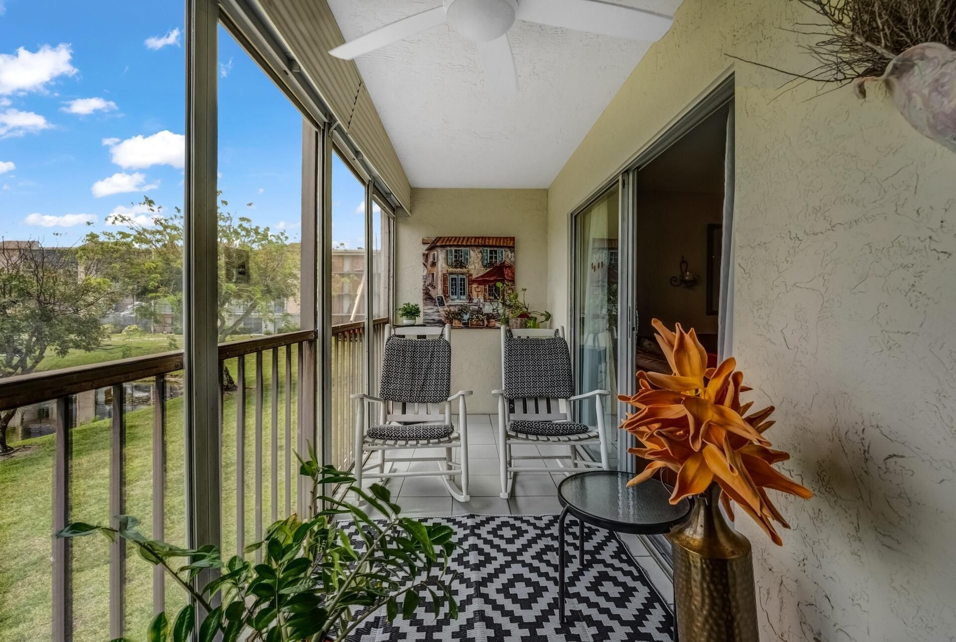 6936 Huntington Lane, Unit 204, Delray Beach, FL 33446 Photo