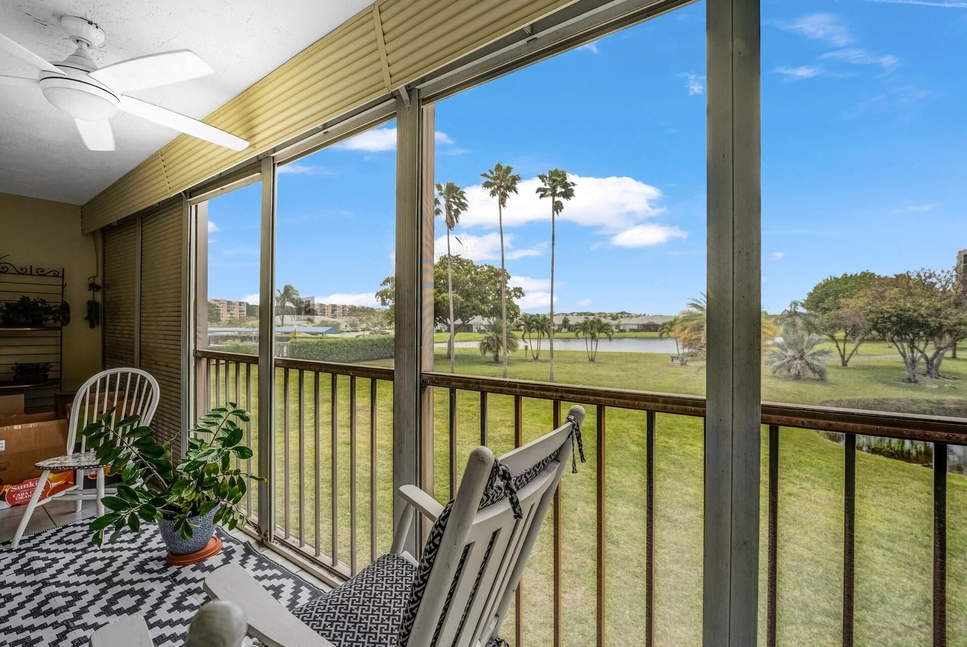 6936 Huntington Lane, Unit 204, Delray Beach, FL 33446 Photo