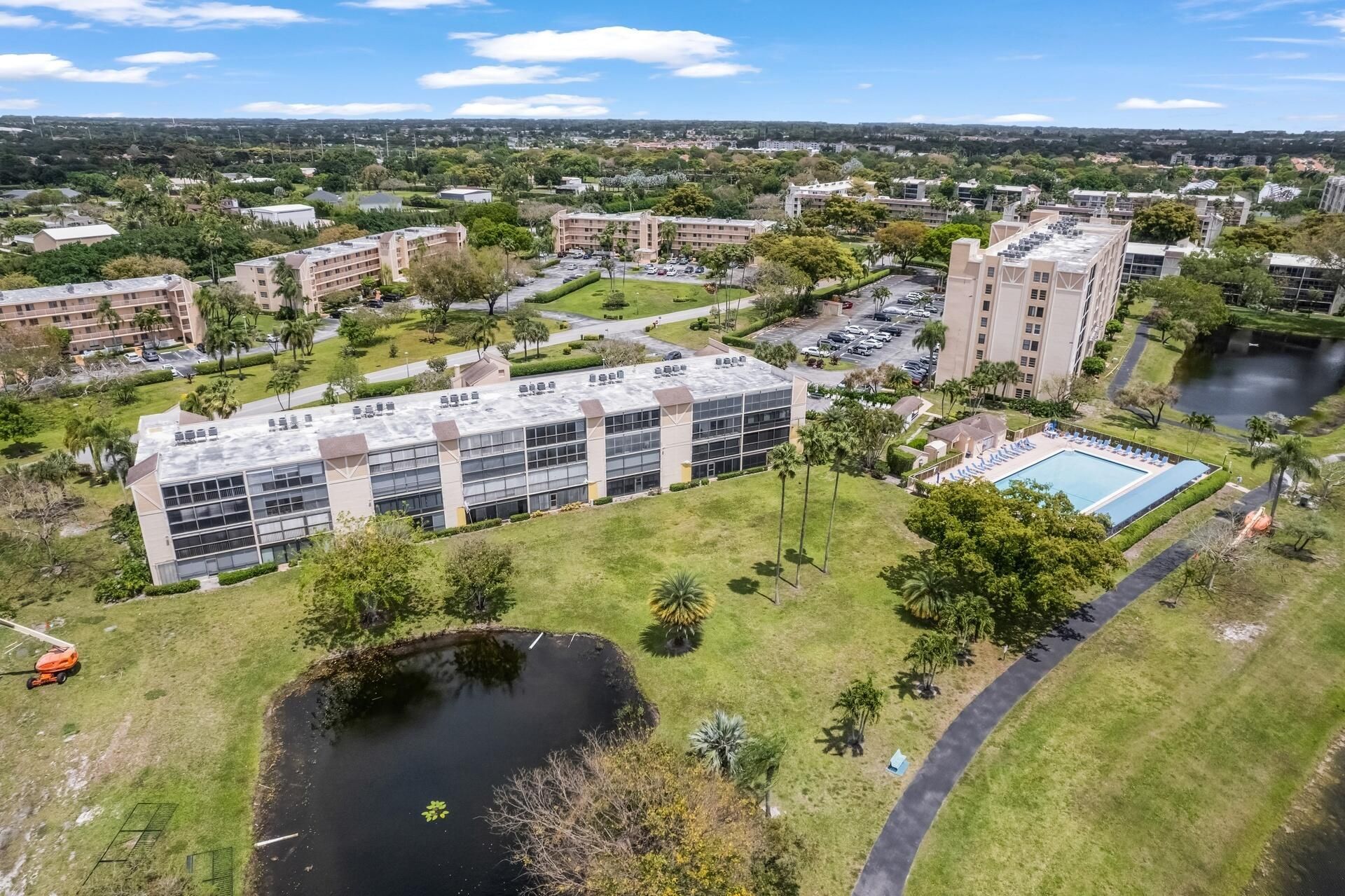 6936 Huntington Lane, Unit 204, Delray Beach, FL 33446 Photo