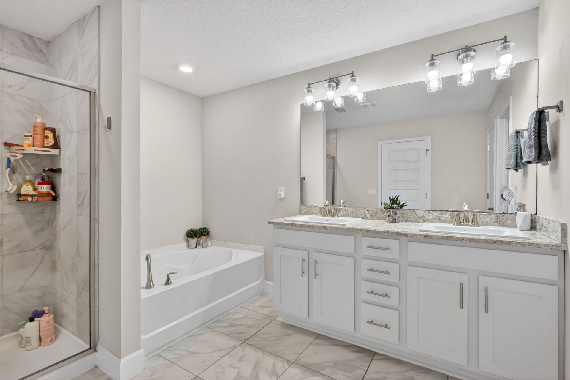 674 NE Turtleback Trail, Port Saint Lucie, FL 34983 Photo