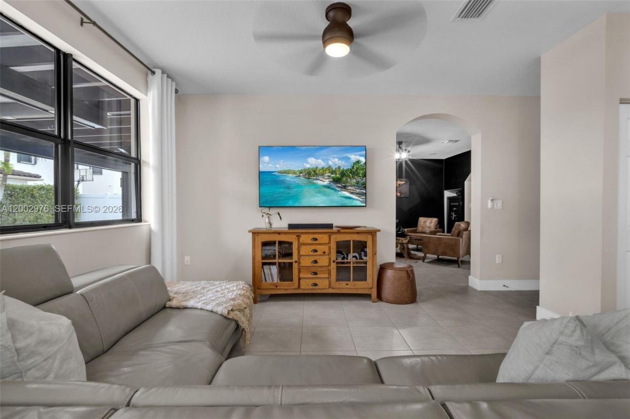 3525 W 94th St , Hialeah, FL 33018 Photo