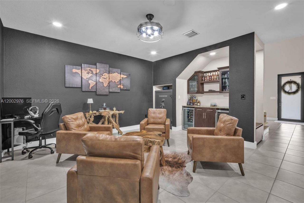 3525 W 94th St , Hialeah, FL 33018 Photo