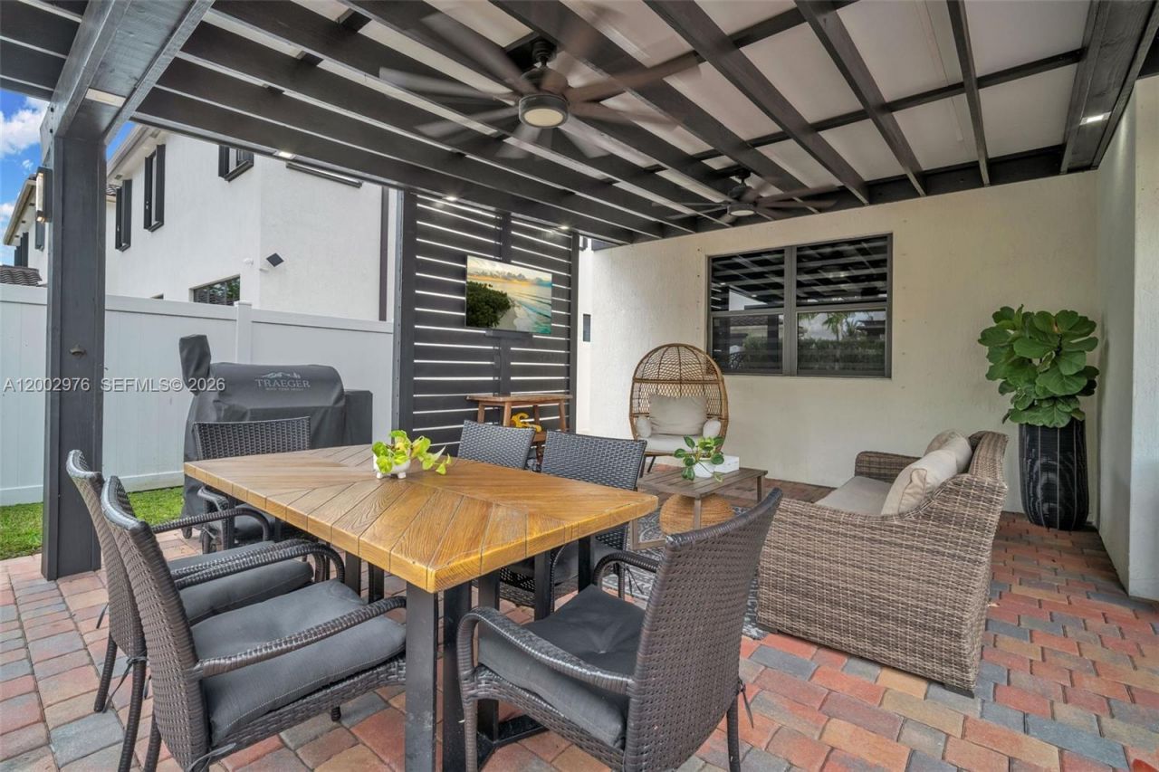 3525 W 94th St , Hialeah, FL 33018 Photo