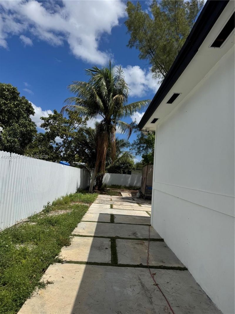 455 NW 132nd St , North Miami, FL 33168 Photo