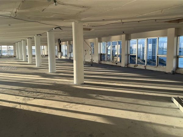 7904 West Dr , Unit 1101, North Bay Village, FL 33141