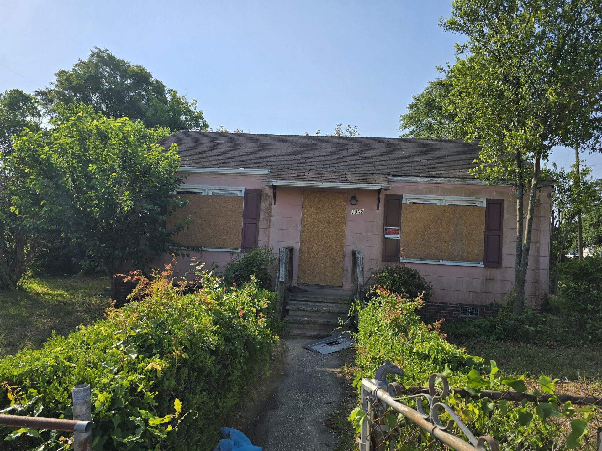 1809 Grayson Street Photo 4