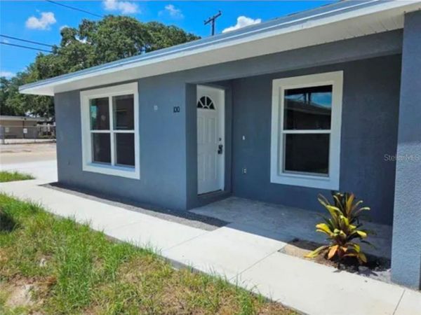 100 E STREET , LAKE WALES, FL 33853