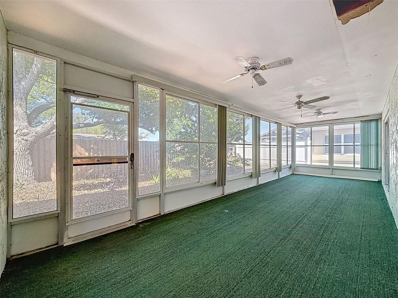 9811 Woodstock Lane , Port Richey, FL 34668 Photo