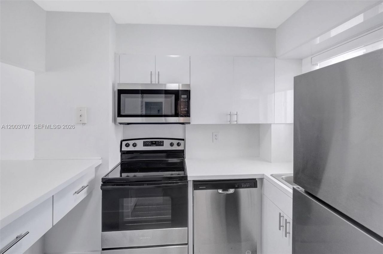 1345 Lincoln Rd , Unit 501, Miami Beach, FL 33139 Photo