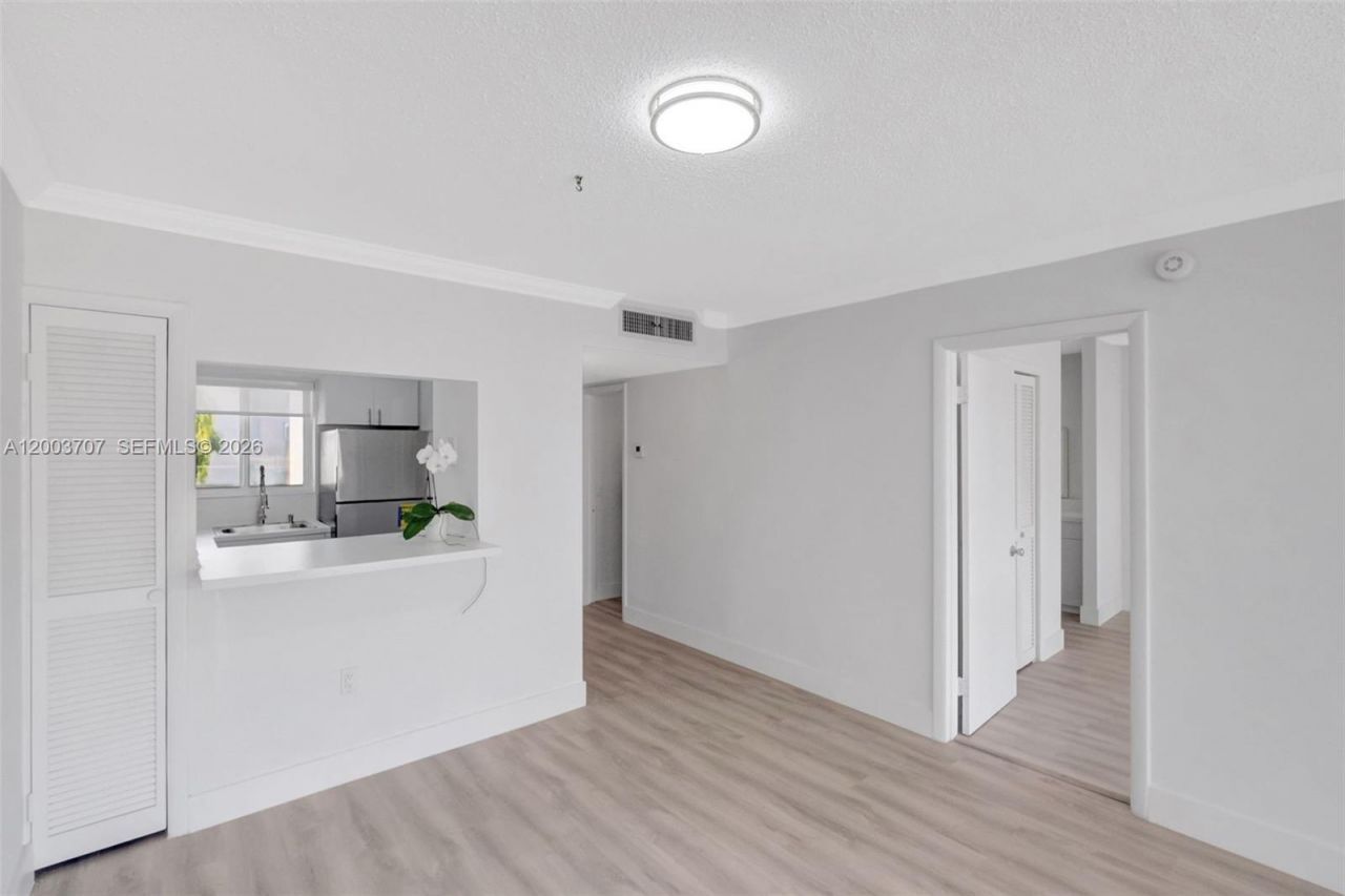 1345 Lincoln Rd , Unit 501, Miami Beach, FL 33139 Photo