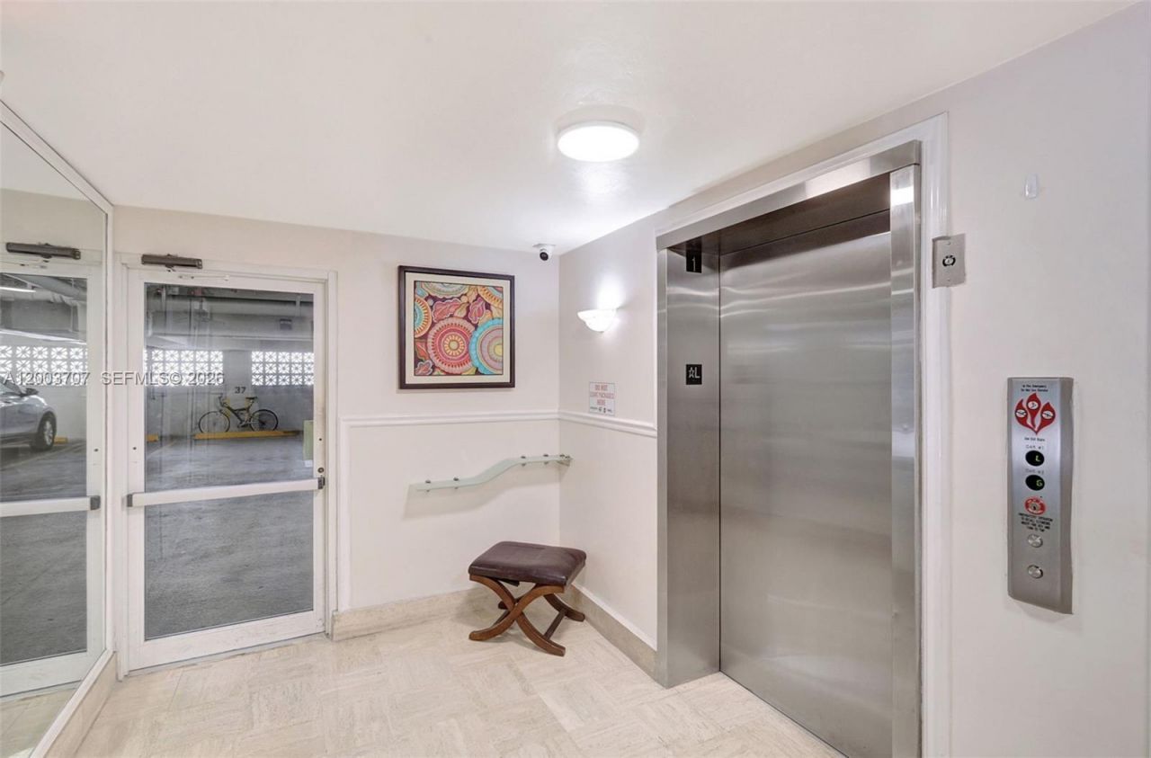 1345 Lincoln Rd , Unit 501, Miami Beach, FL 33139 Photo