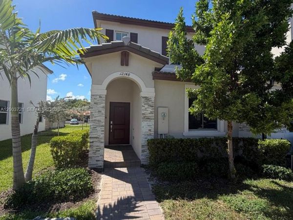 12148 NW 24TH PL , Unit 12148, Miami, FL 33167