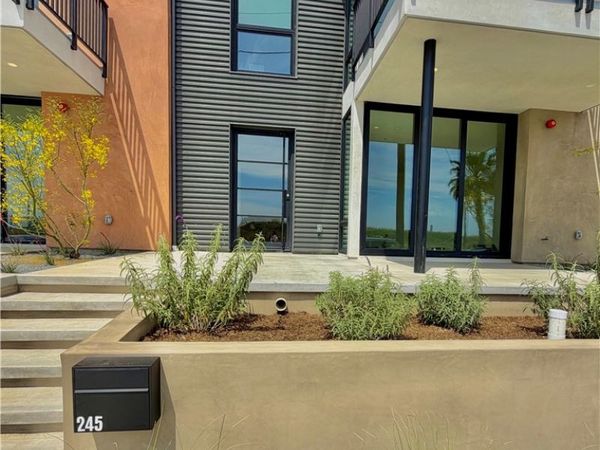 245 Seal Beach Blvd , Seal Beach, CA 90740
