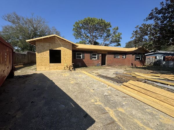 57 NW Hemlock Drive, Fort Walton Beach, FL 32548