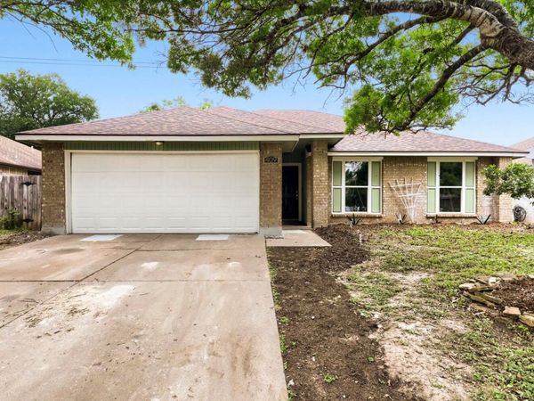 409 Kathleen LN , Leander, TX 78641