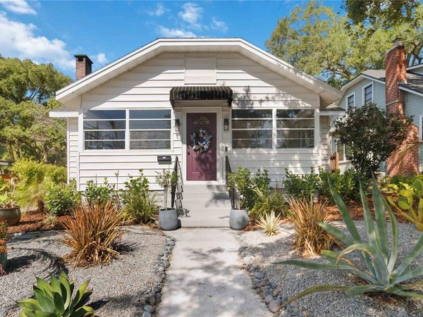 122 N MILLS AVENUE , ORLANDO, FL 32801