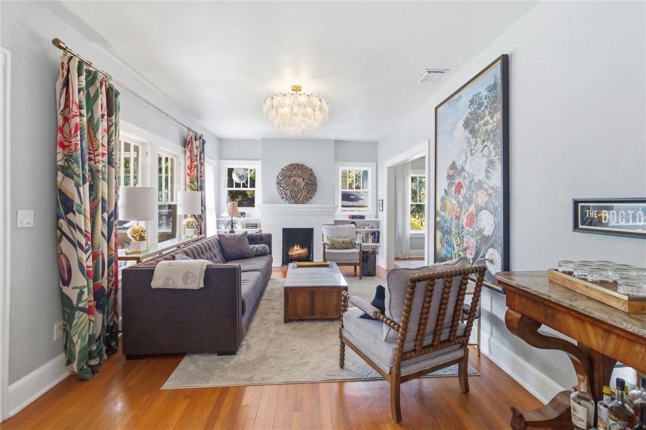 122 N Mills Avenue , Orlando, FL 32801 Photo