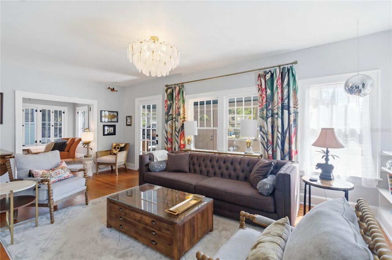 122 N Mills Avenue , Orlando, FL 32801 Photo