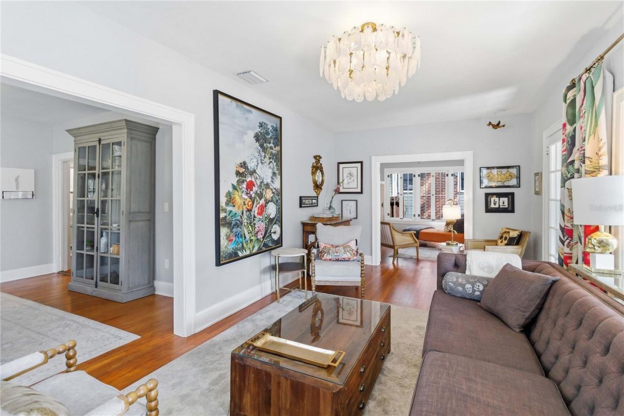 122 N Mills Avenue , Orlando, FL 32801 Photo