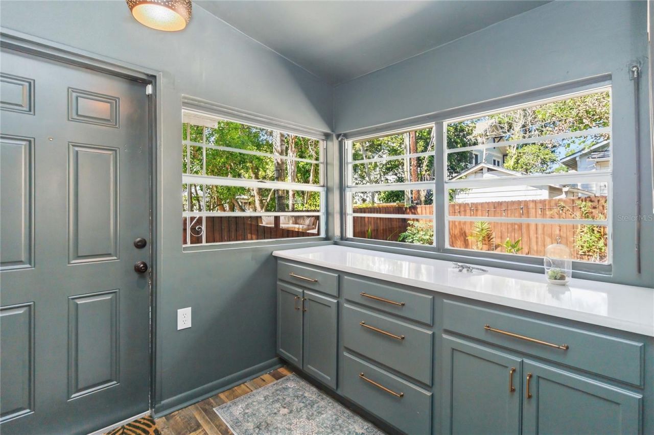 122 N Mills Avenue , Orlando, FL 32801 Photo